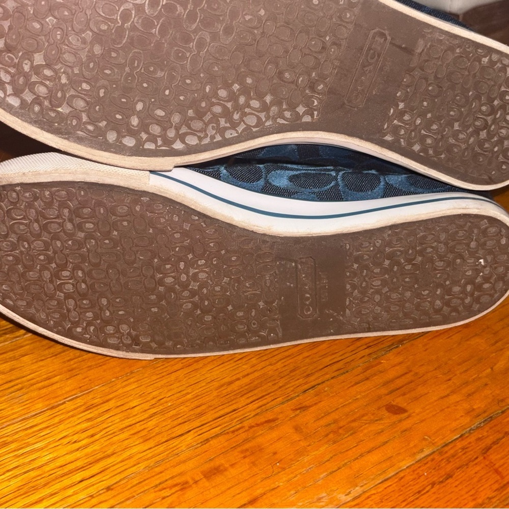 Coach High-Top Sneakers with Logo Pattern - Picture 5 of 14
